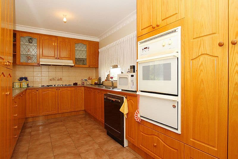 9 Incana Drive, MILL PARK VIC 3082, Mill Park - Thumbnail 6