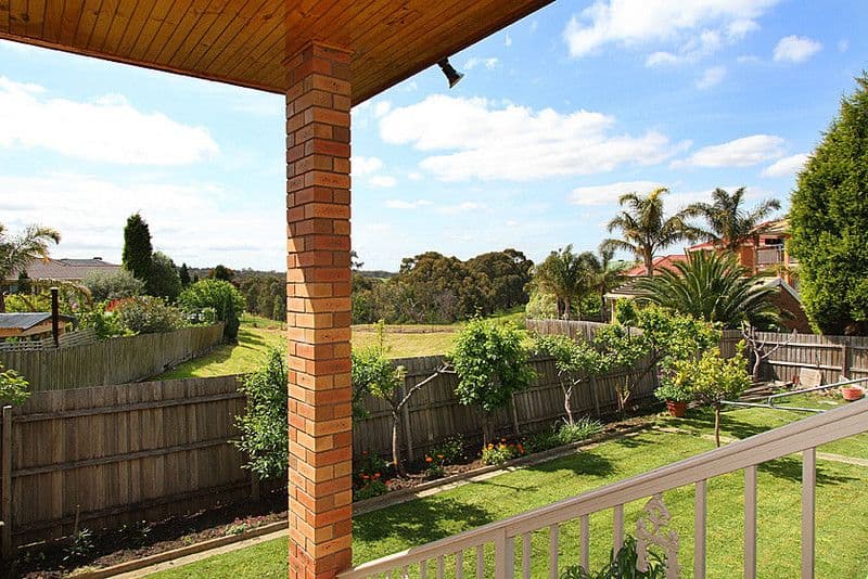 9 Incana Drive, MILL PARK VIC 3082, Mill Park - Thumbnail 7