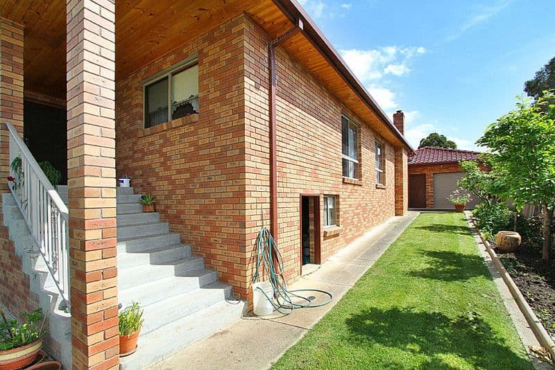 9 Incana Drive, MILL PARK VIC 3082, Mill Park - Thumbnail 8