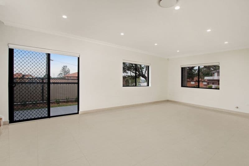 27 Simmat Avenue, CONDELL PARK NSW 2200, Condell Park - Thumbnail 2
