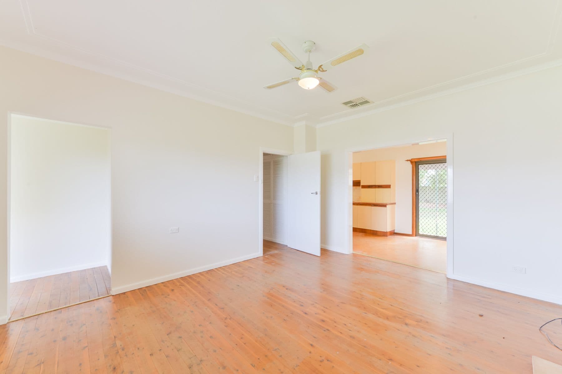 4 Croydon Avenue, Tamworth NSW 2340, South Tamworth - Thumbnail 3