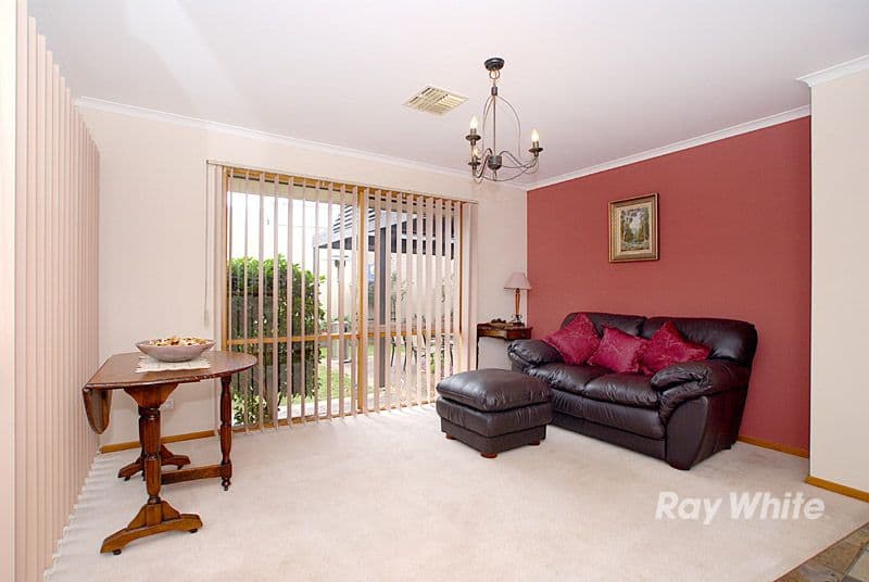 12 Theodore Terrace, BERWICK VIC 3806, Berwick - Thumbnail 7