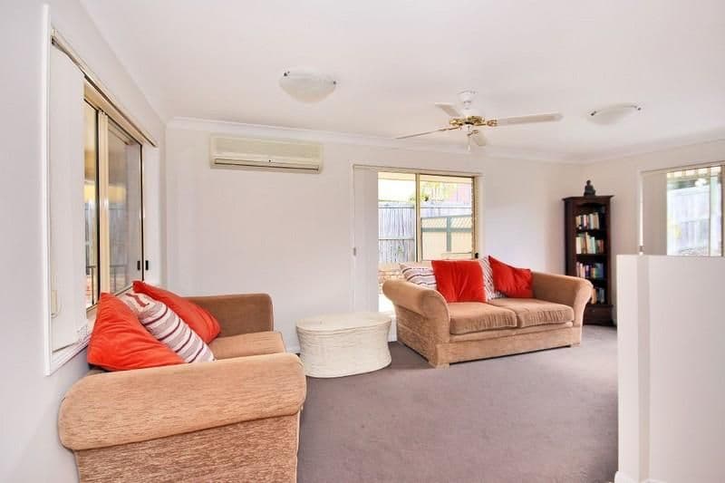 19 Altos Court, MUDGEERABA QLD 4213, Mudgeeraba - Thumbnail 2