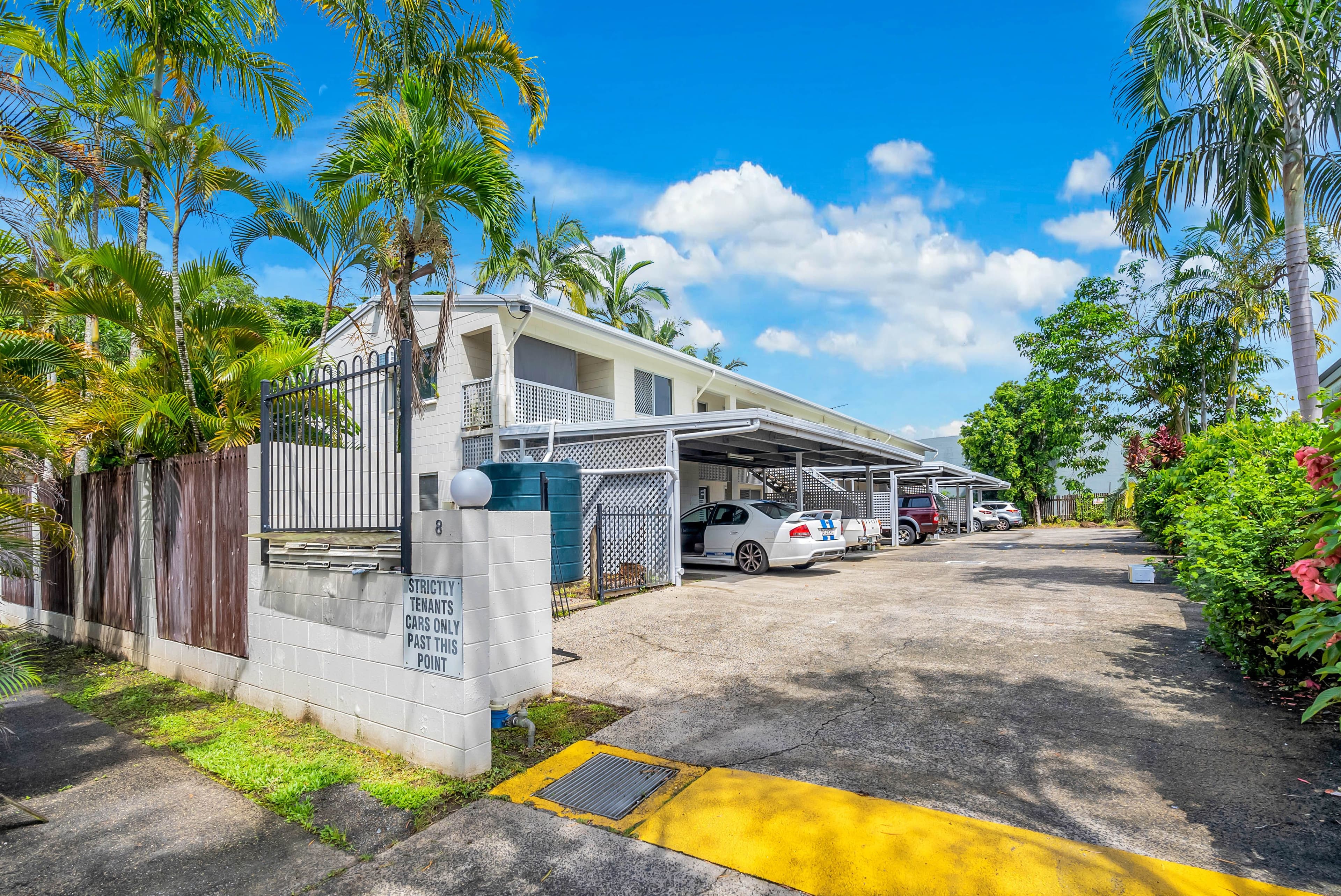 8 Bell Street, Bungalow QLD 4870, Bungalow - Thumbnail 7
