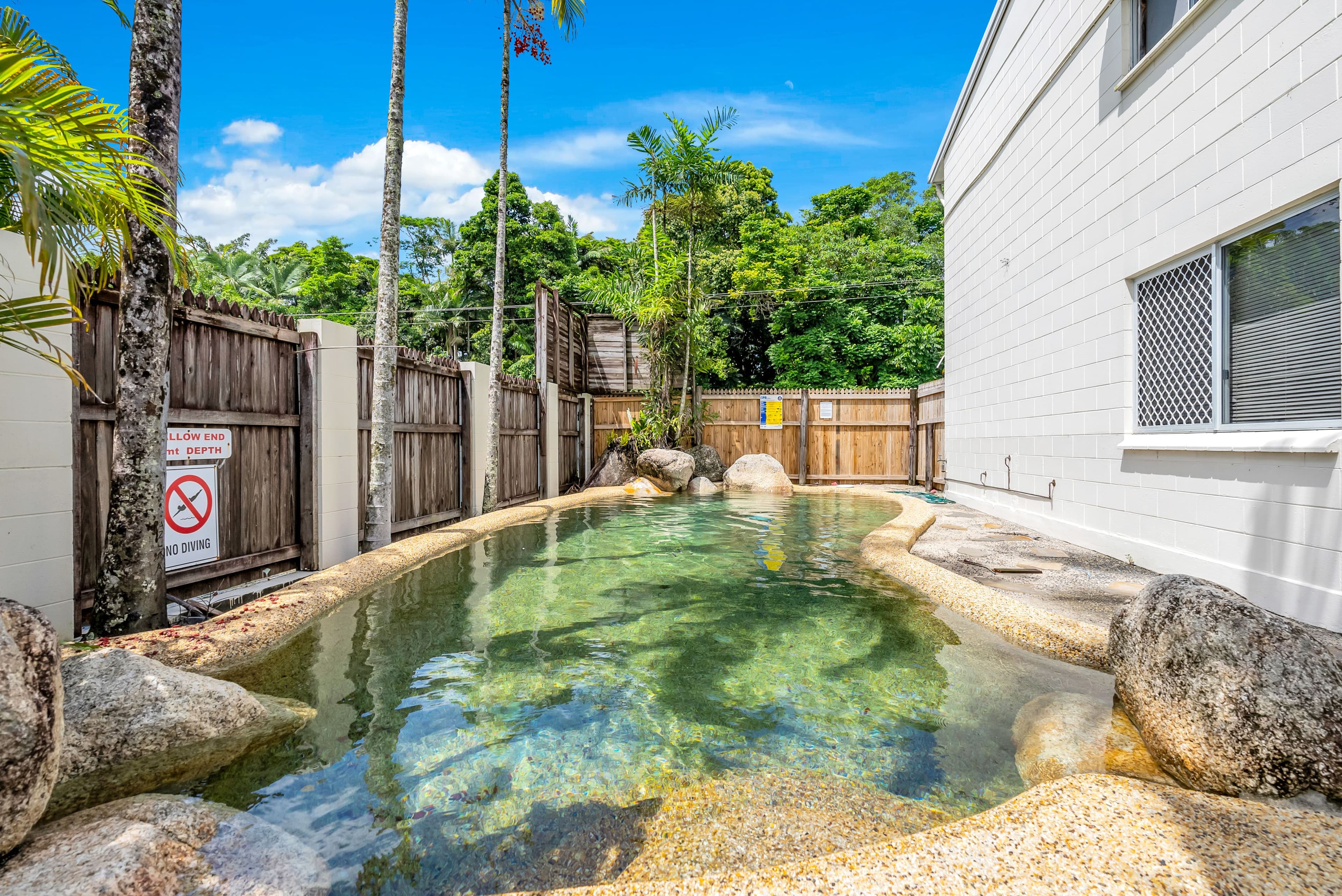 8 Bell Street, Bungalow QLD 4870, Bungalow - Thumbnail 8