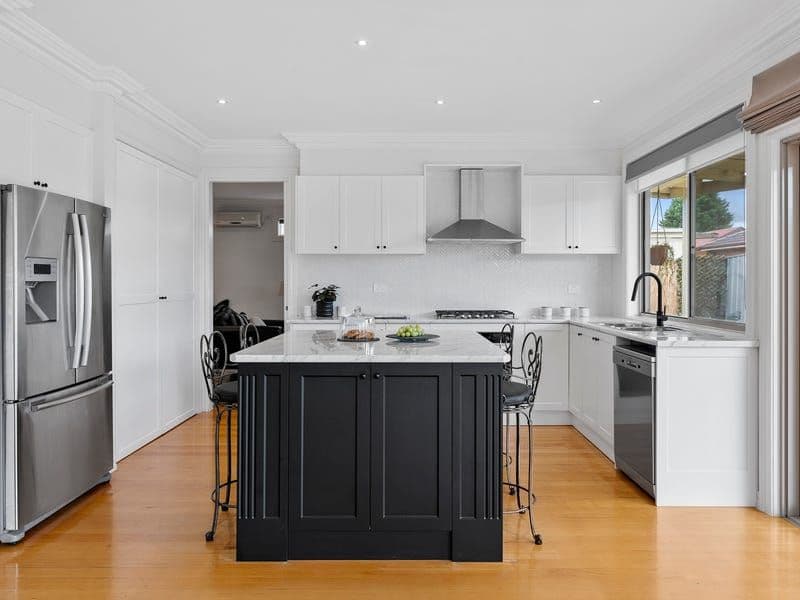 36 Saunders Crescent, Epping VIC 3076, Epping - Thumbnail 2