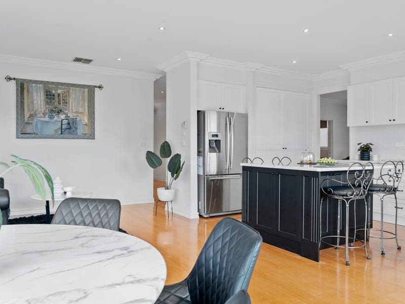 36 Saunders Crescent, Epping VIC 3076, Epping - Thumbnail 3