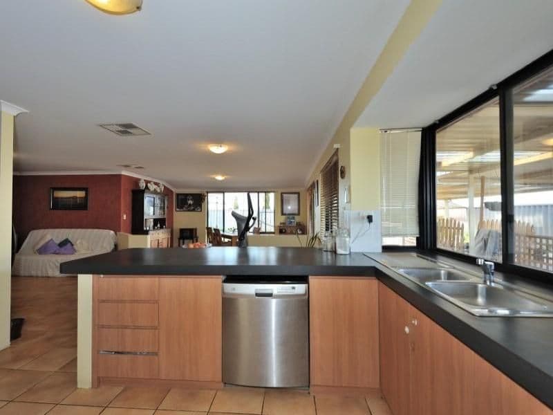 53 Belvoir Crescent, ORELIA WA 6167, Orelia - Thumbnail 2
