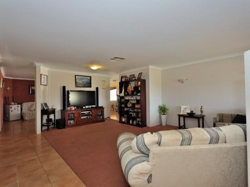 53 Belvoir Crescent, ORELIA WA 6167, Orelia - Thumbnail 8