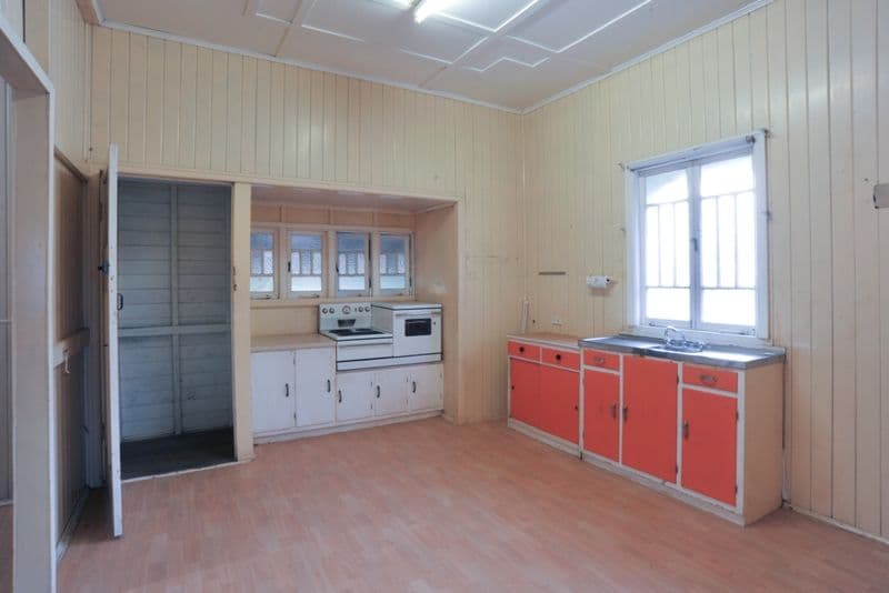 6 Renwick Road, PROSERPINE QLD 4800, Proserpine - Thumbnail 2