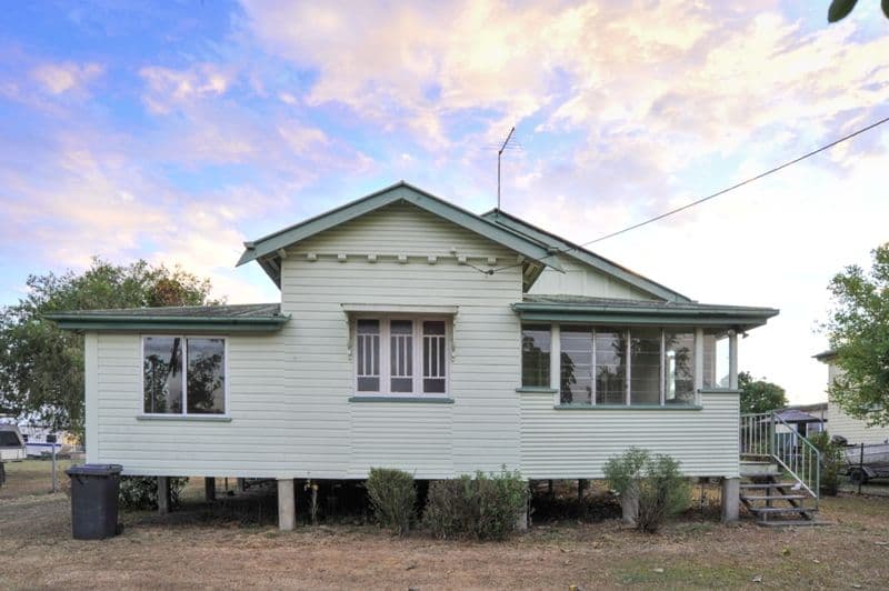6 Renwick Road, PROSERPINE QLD 4800, Proserpine - Thumbnail 5