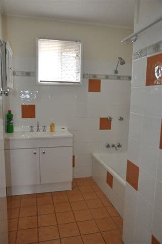 38 Rob Street, NEWTOWN QLD 4350, Newtown - Thumbnail 6