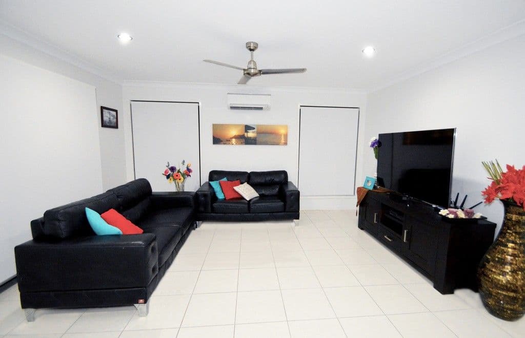 5 Pearl Street, Cannonvale QLD 4802, Cannonvale - Thumbnail 2
