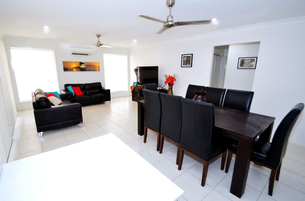 5 Pearl Street, Cannonvale QLD 4802, Cannonvale - Thumbnail 3