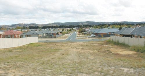 27 McCusker Drive, BUNGENDORE NSW 2621, Bungendore - Thumbnail 2