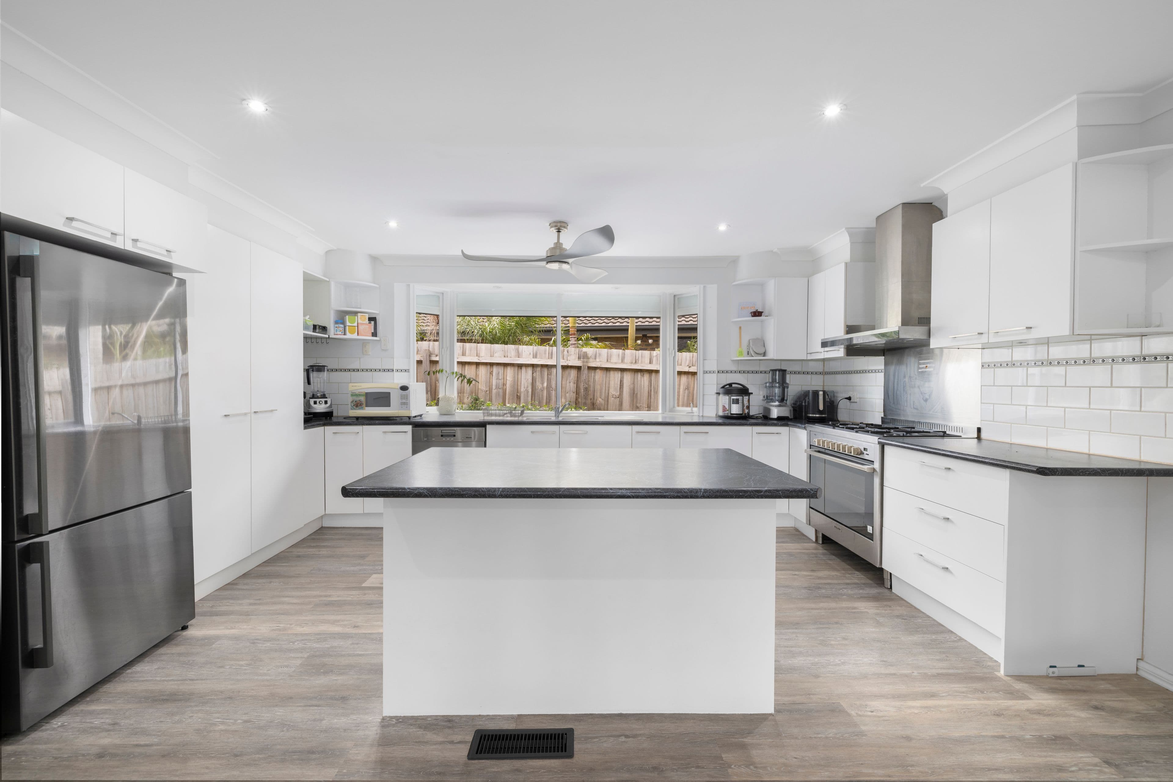 4 Bernard Street, Bayswater VIC 3153, Bayswater - Thumbnail 4