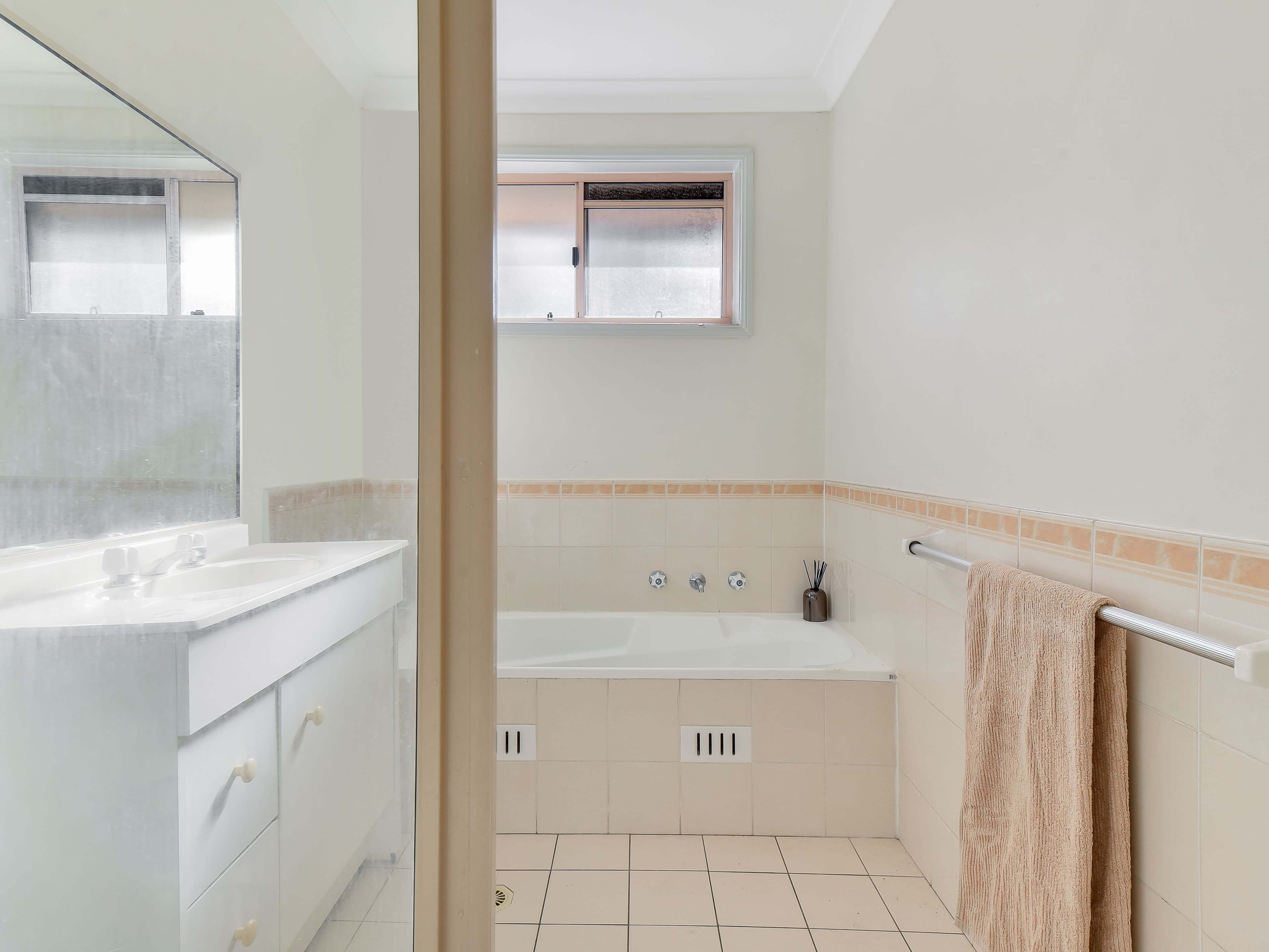 4 Westmoreland Road, Minto NSW 2566, Minto - Thumbnail 8