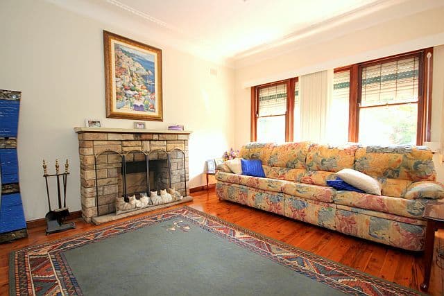221 Henry Lawson Drive, GEORGES HALL NSW 2198, Georges Hall - Thumbnail 2