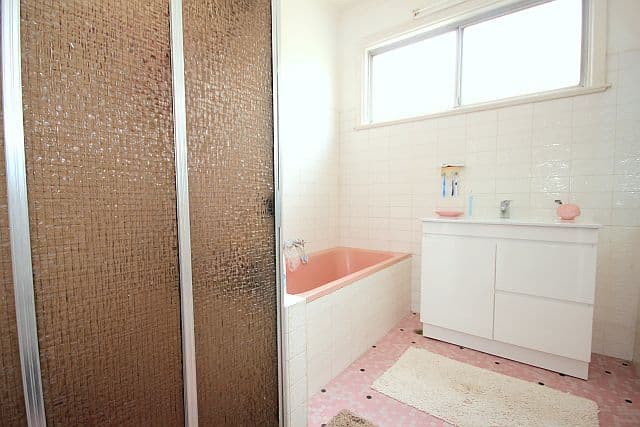221 Henry Lawson Drive, GEORGES HALL NSW 2198, Georges Hall - Thumbnail 4