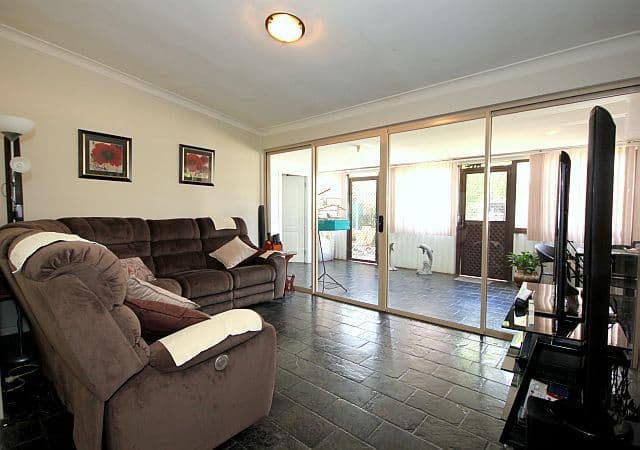 221 Henry Lawson Drive, GEORGES HALL NSW 2198, Georges Hall - Thumbnail 7