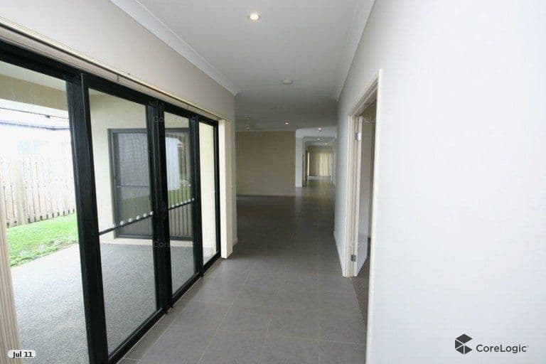 19 Santa Barbara Road, Hope Island QLD 4212, Hope Island - Thumbnail 6