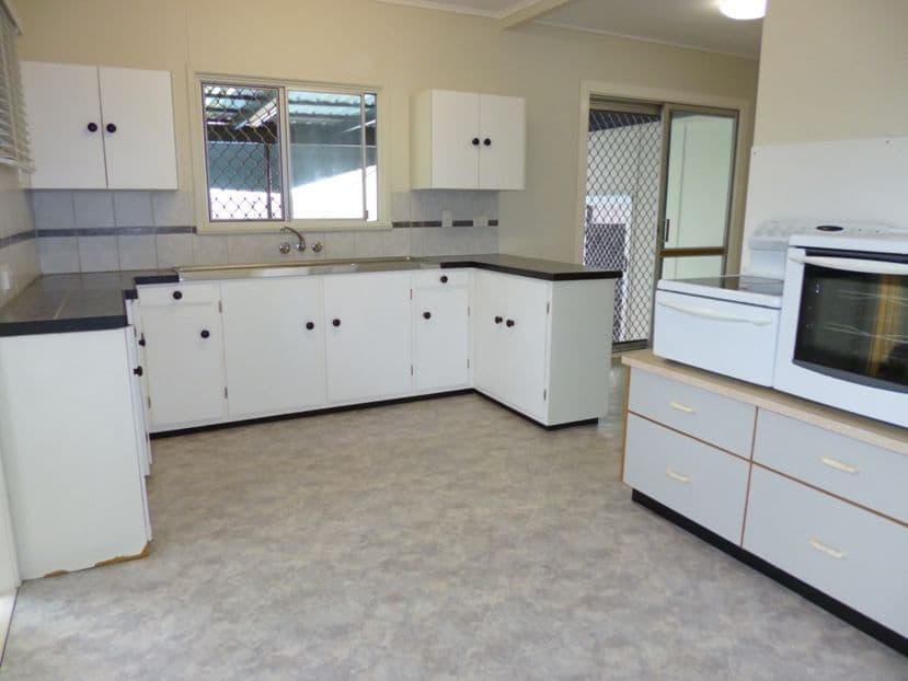 2 Mogford Street, WEST MACKAY QLD 4740, West Mackay - Thumbnail 6