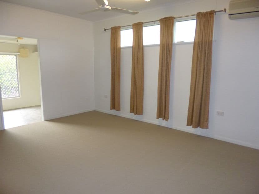 2 Mogford Street, WEST MACKAY QLD 4740, West Mackay - Thumbnail 7