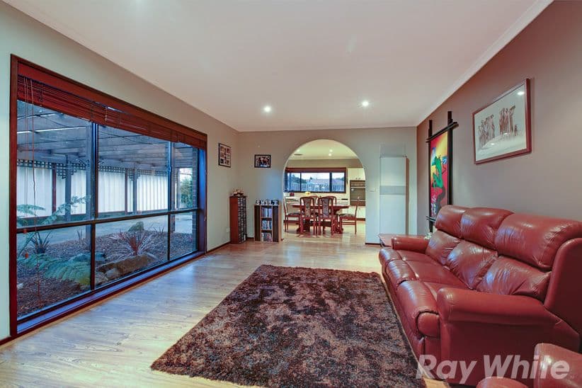 107 Roycroft Avenue, Mill Park VIC 3082, Mill Park - Thumbnail 3