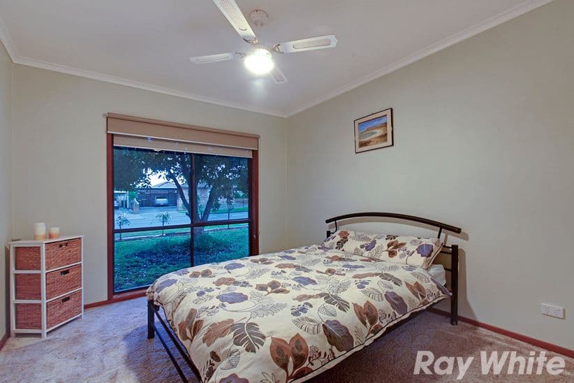 107 Roycroft Avenue, Mill Park VIC 3082, Mill Park - Thumbnail 4