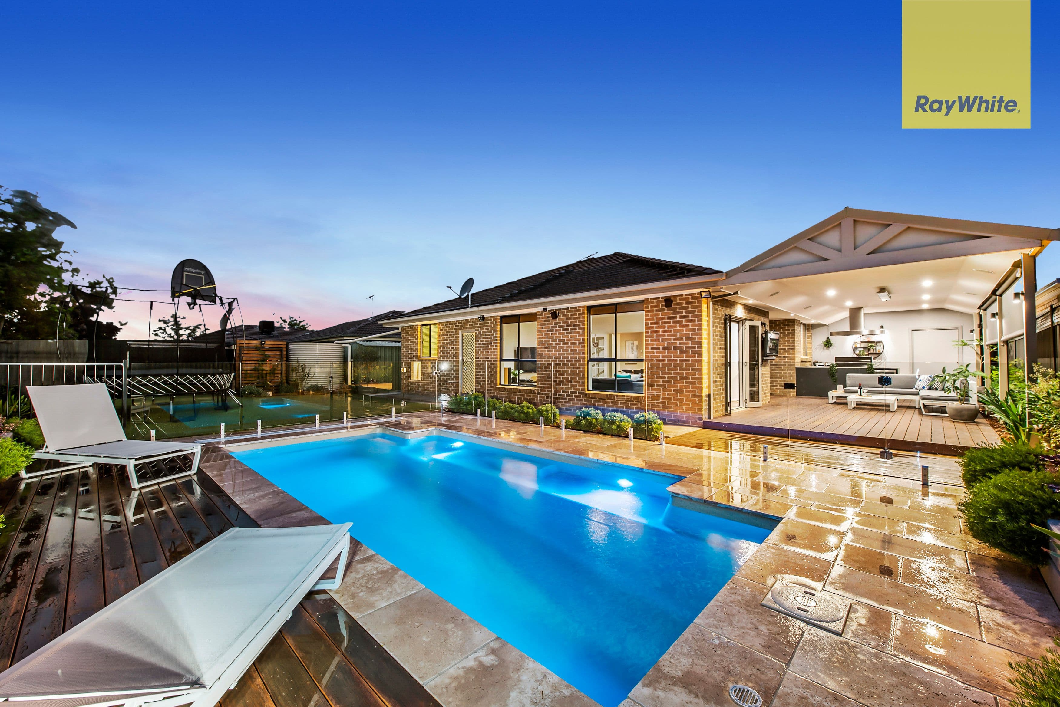 2 Yanga Lane, Taylors Hill VIC 3037, Taylors Hill - Thumbnail 2