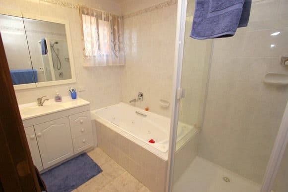 5 Robyn Court, Oakleigh VIC 3166, Oakleigh South - Thumbnail 4