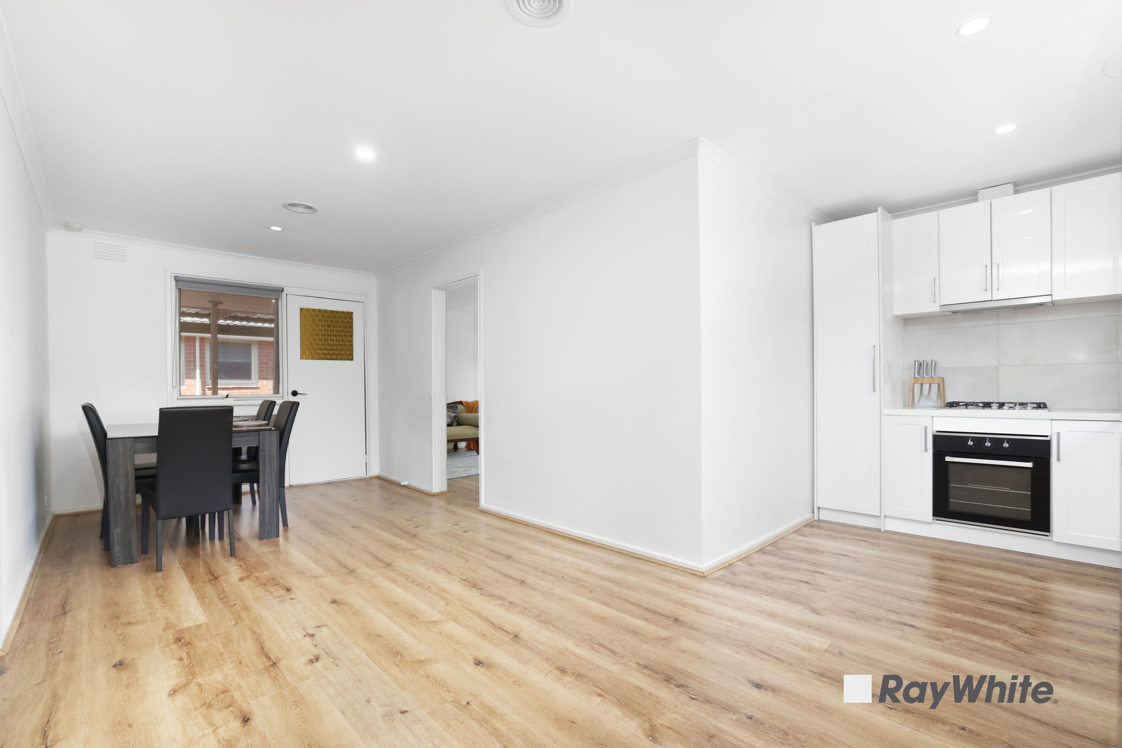 18 Clangula Court, Endeavour Hills VIC 3802, Endeavour Hills - Thumbnail 4