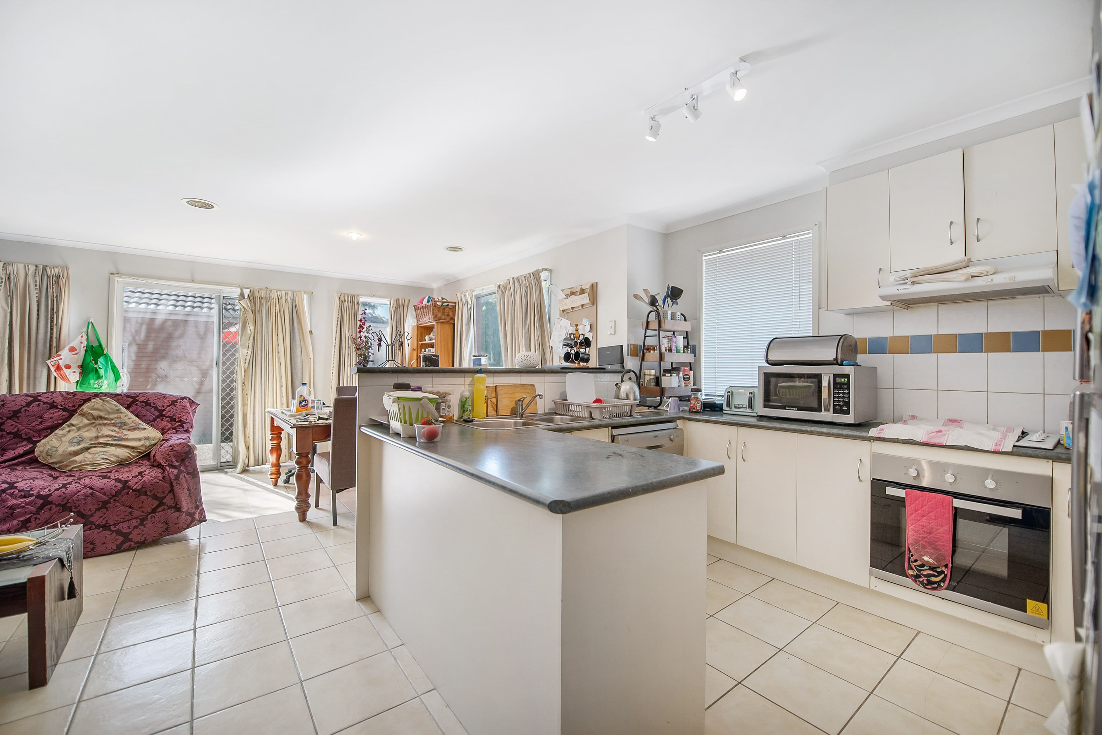 57 St Georges Avenue, Caroline Springs VIC 3023, Caroline Springs - Thumbnail 2