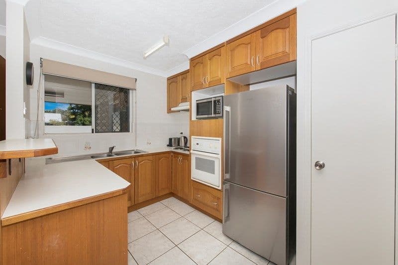 39 Sycamore Street, Pimlico QLD 4812, Pimlico - Thumbnail 3