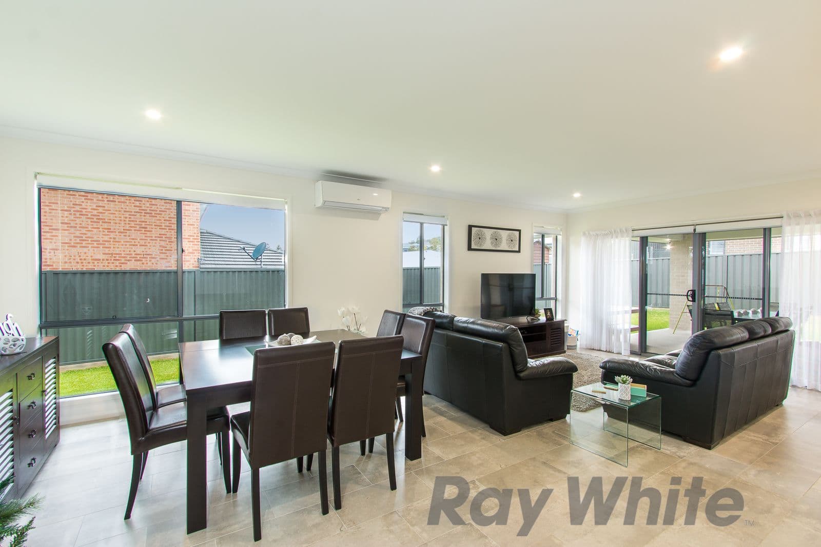7 Blantyre Road, Macquarie Hills - Thumbnail 3