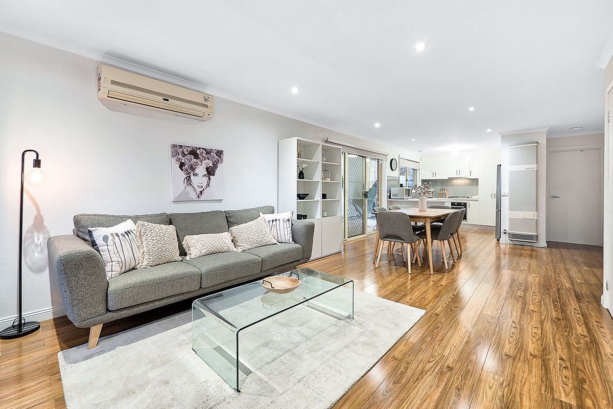 21 Bellbrae Crescent, Cranbourne West VIC 3977, Cranbourne West - Thumbnail 2