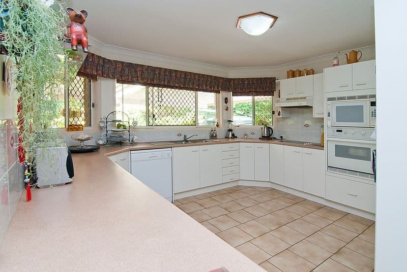 11 Ellesmere Place, PARKINSON QLD 4115, Parkinson - Thumbnail 5