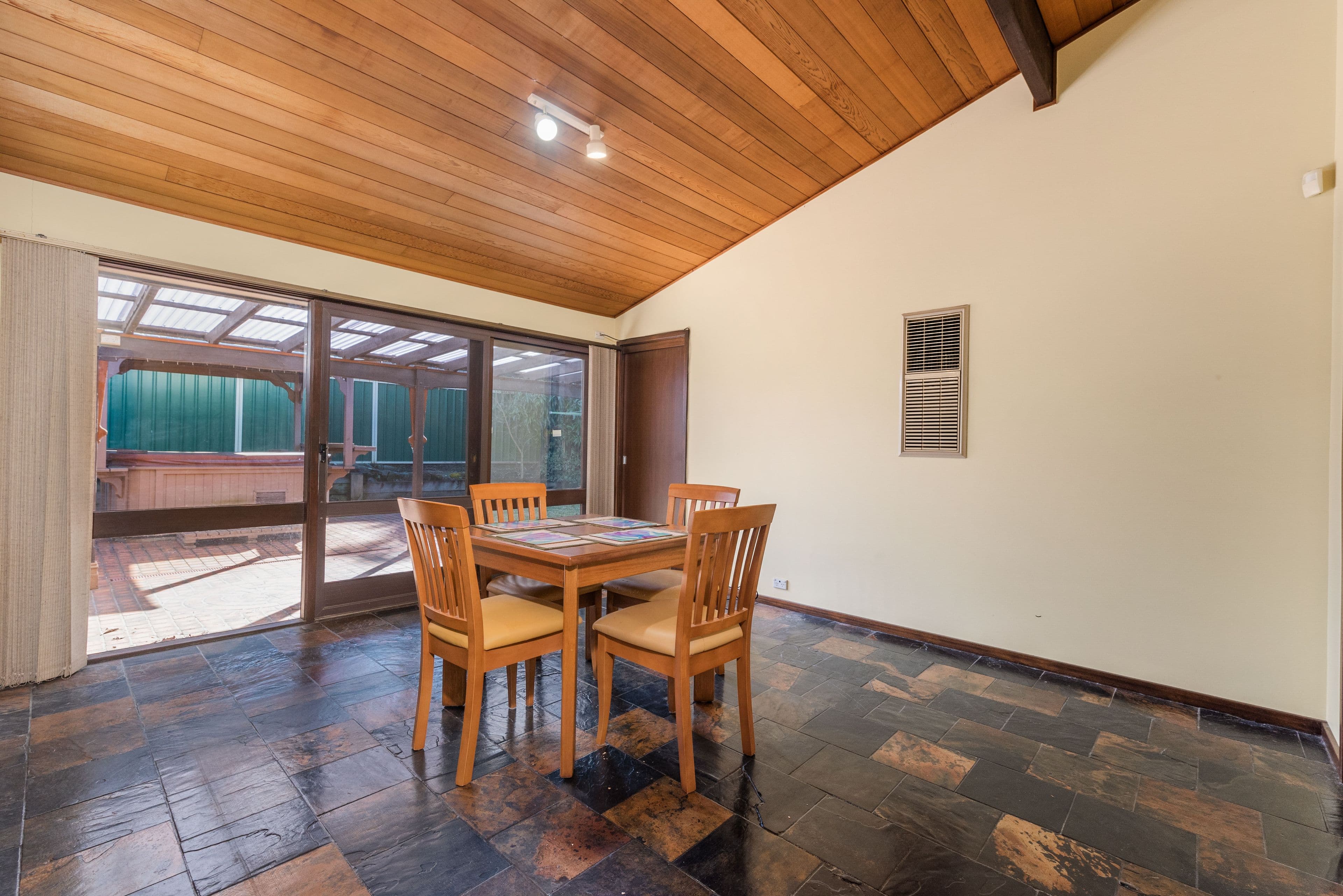 5 Trafalgar Place, Northmead NSW 2152, Northmead - Thumbnail 6