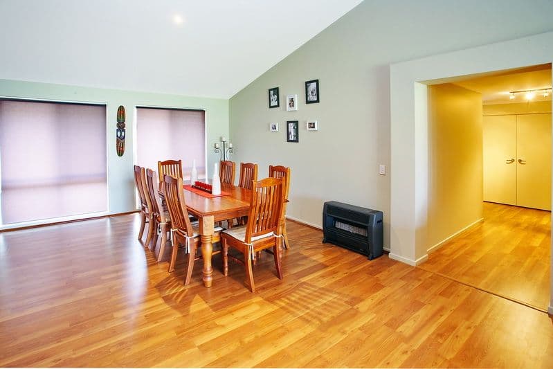 39 Bluewattle Road, WORRIGEE NSW 2540, Worrigee - Thumbnail 2