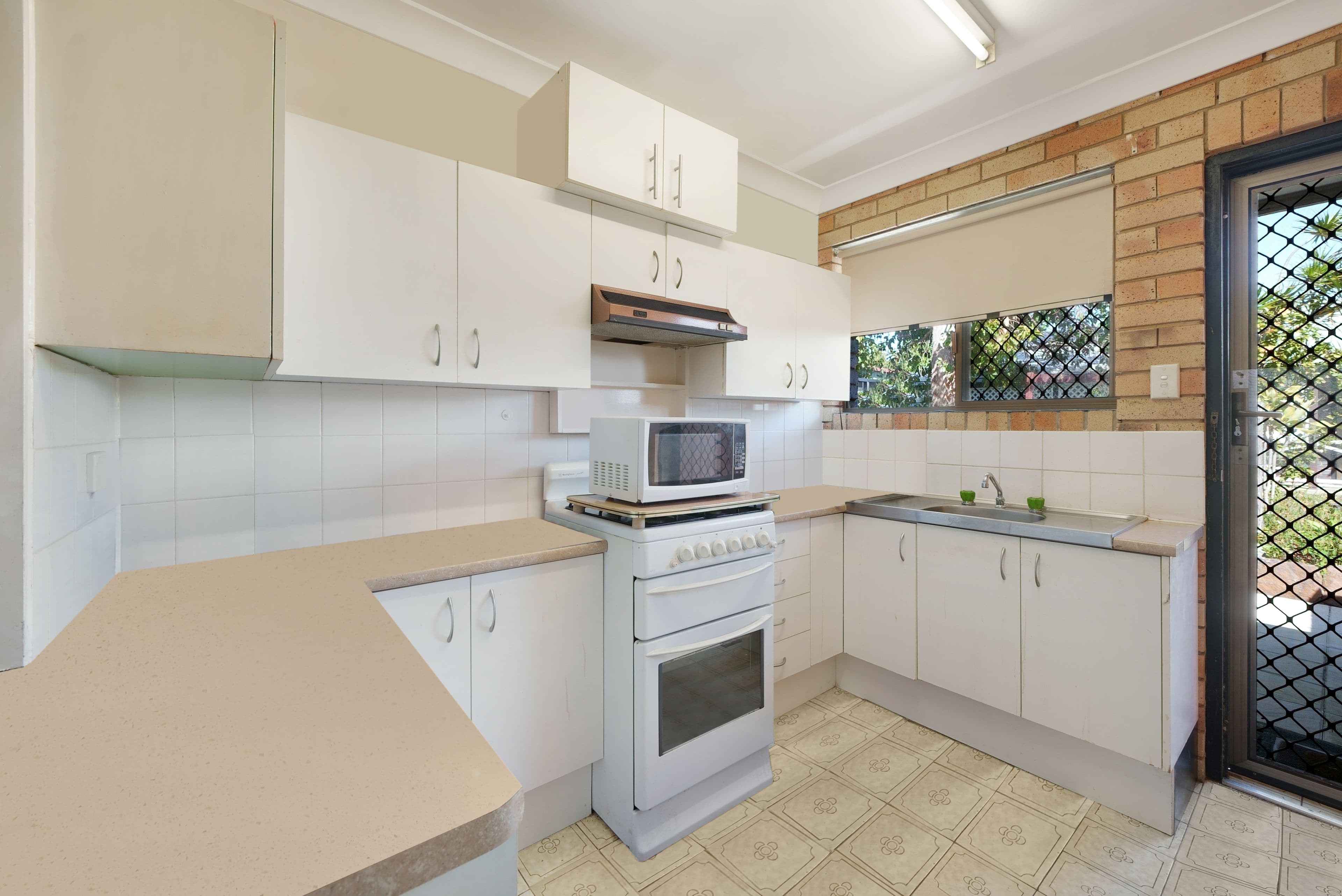 49 Ellen Street, Woody Point QLD 4019, Woody Point - Thumbnail 6