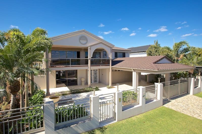 93 Tradewinds Avenue, PARADISE POINT QLD 4216, Paradise Point - Thumbnail 3