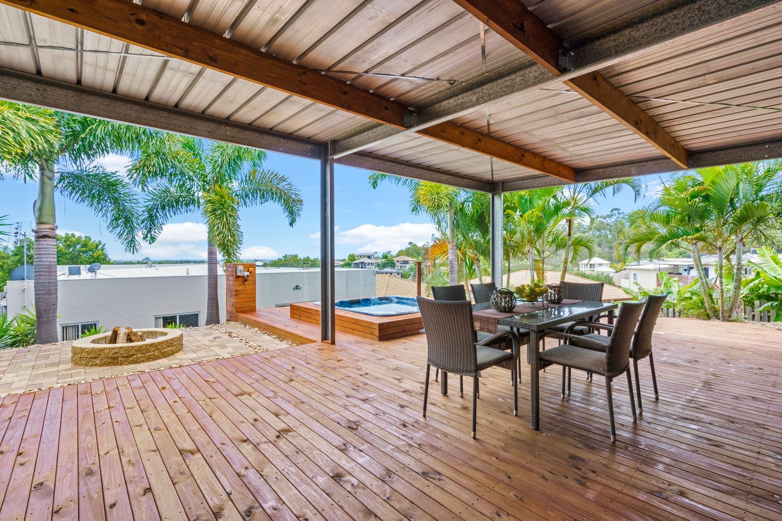 11 Elkins Street, Pacific Pines QLD 4211, Pacific Pines - Thumbnail 2