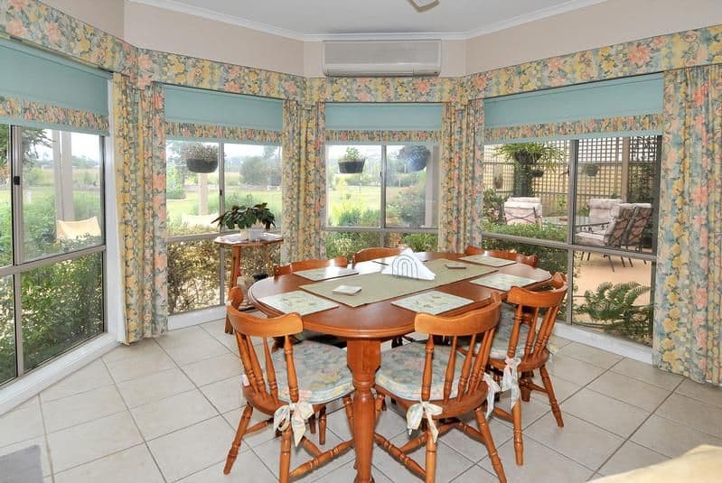 8 Peregrine Road, OAKLANDS JUNCTION VIC 3063, Oaklands Junction - Thumbnail 3