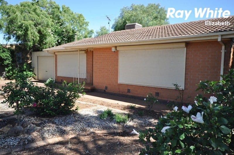 4 Burford Street, Elizabeth Downs SA 5113, Elizabeth Downs - Thumbnail 2