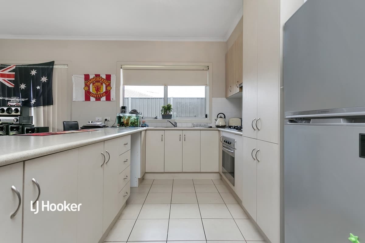 12 Albert Court, Andrews Farm SA 5114, Andrews Farm - Thumbnail 2