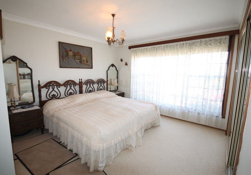 2 Saddleback Close, Hinchinbrook NSW 2168, Hinchinbrook - Thumbnail 4