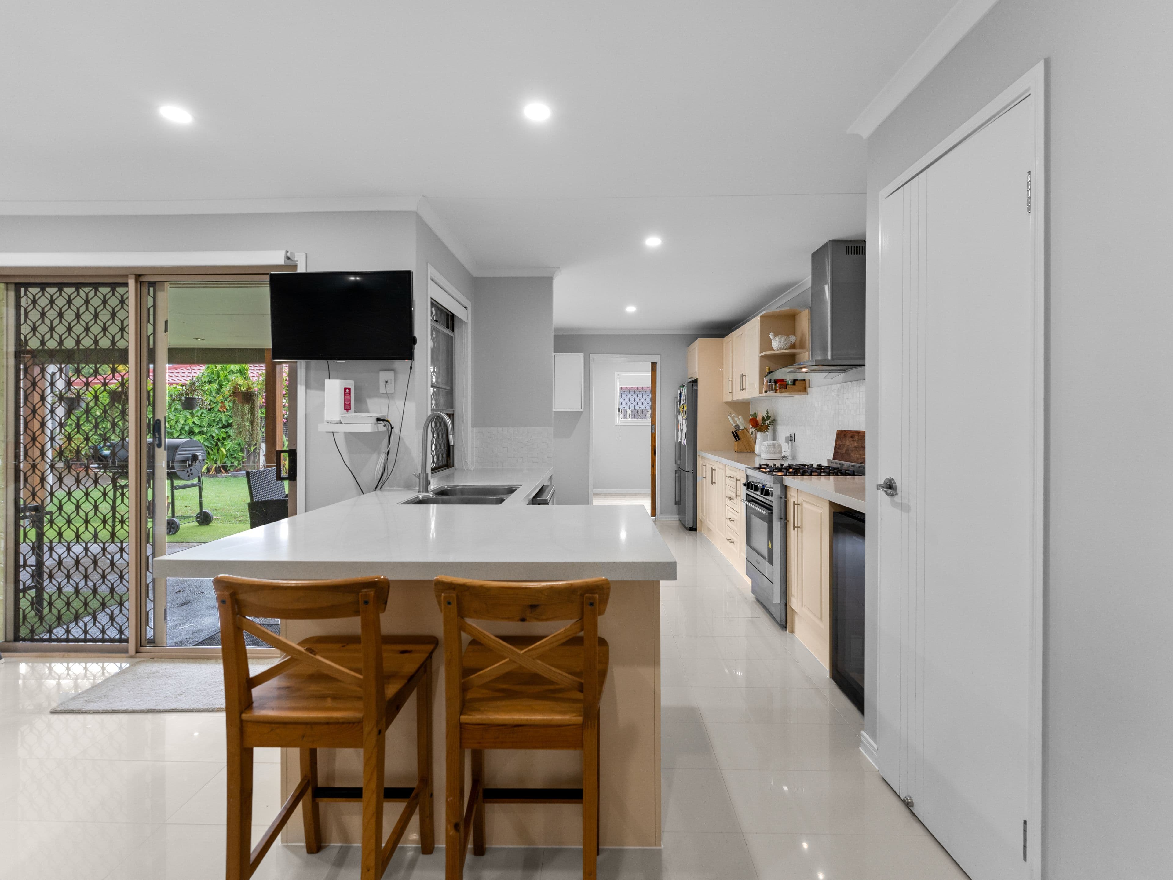 37 Cowley Drive, Flinders View QLD 4305, Flinders View - Thumbnail 6