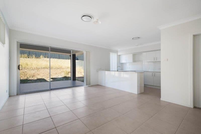 40 Radisich Loop, Oran Park - Thumbnail 3