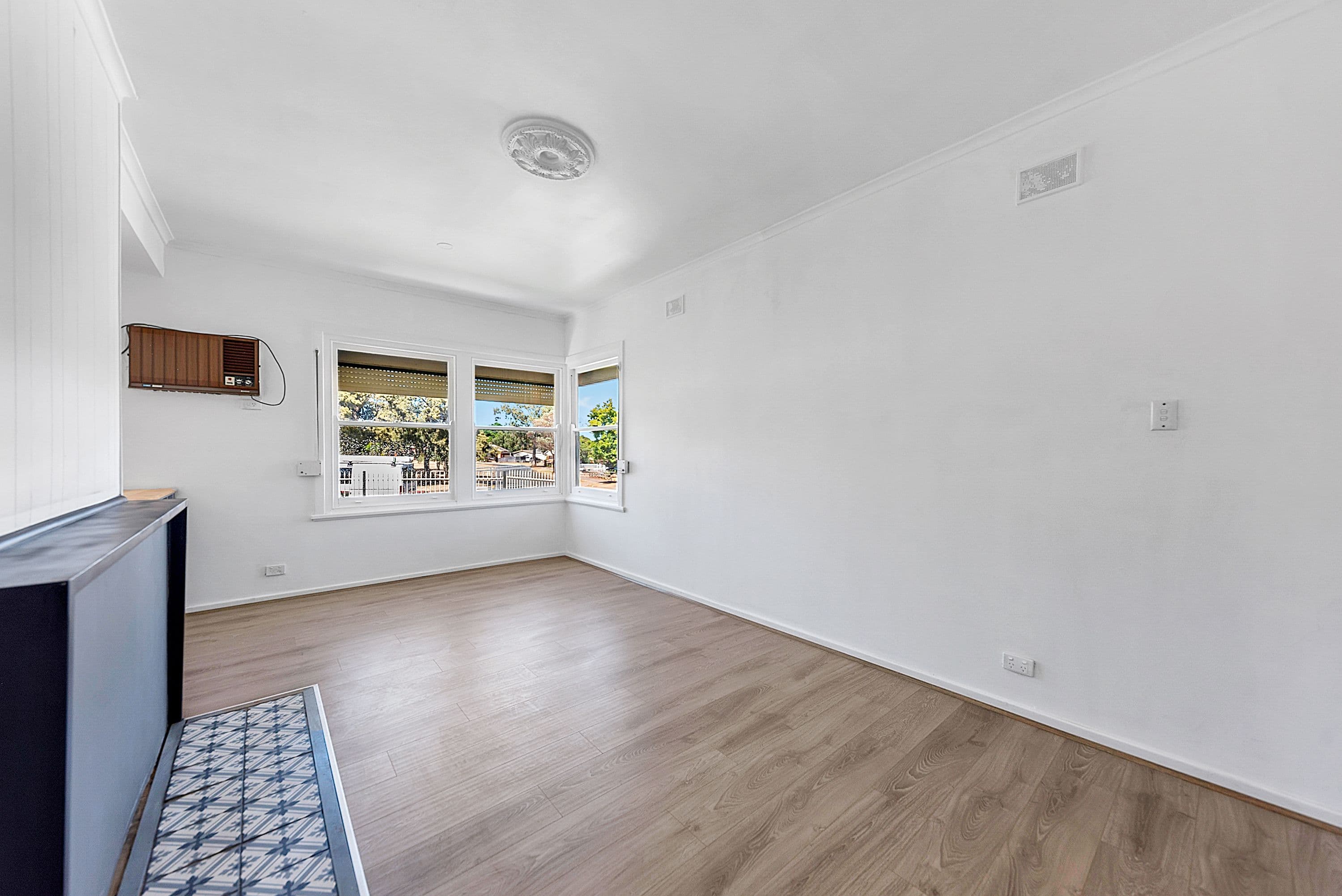 63 Yorktown Road, Elizabeth Park SA 5113, Elizabeth Park - Thumbnail 3