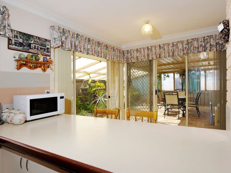 88a Charthouse Road, WAIKIKI WA 6169, Waikiki - Thumbnail 7